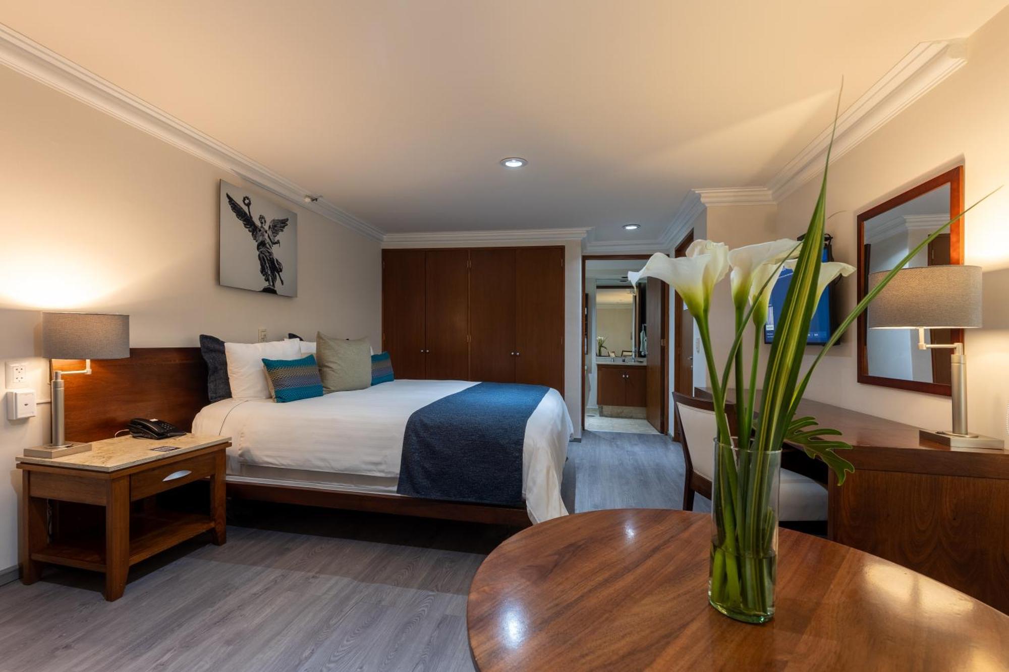 Suites Obelisk เม็กซิโกซิตี้ ภายนอก รูปภาพ